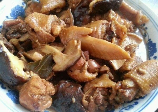 鸡块|炖鸡肉,有人直接炖,有人先焯水,大厨教你一招,鸡肉更入味