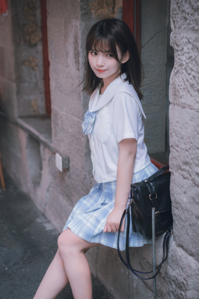  转眼之间|jk少女，寻寻觅觅，却在转眼之间