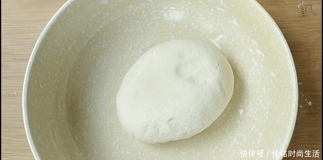 浓浓|戗面馒头的做法,一层一层撕着吃,浓浓面香味,越嚼越香