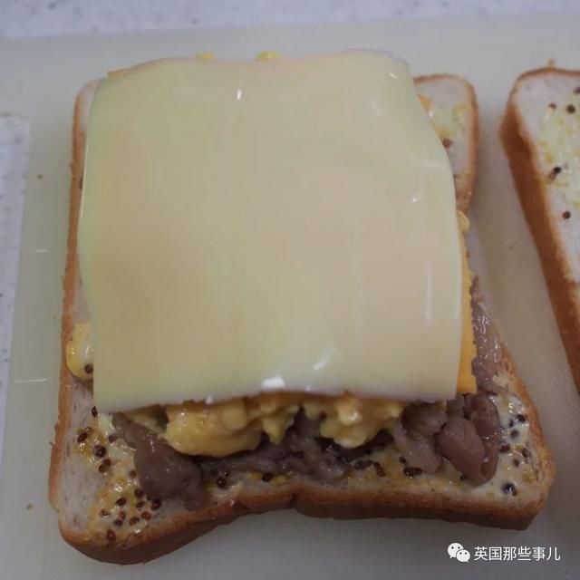  爸爸|霓虹爸爸热爱为家人制作美味菜肴，各种三明治光看着就超诱人