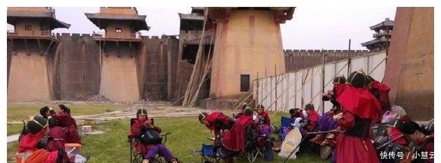 懒汉|横店20万群众演员现状: 懒汉的天堂, 疯子的乐园, 光棍的世界