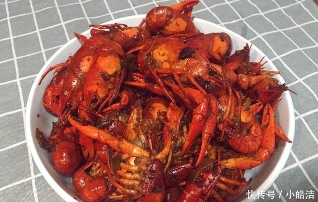  聚会|几道聚会都拿手的美味小吃，好吃不重样，营养够丰富，上桌被抢光