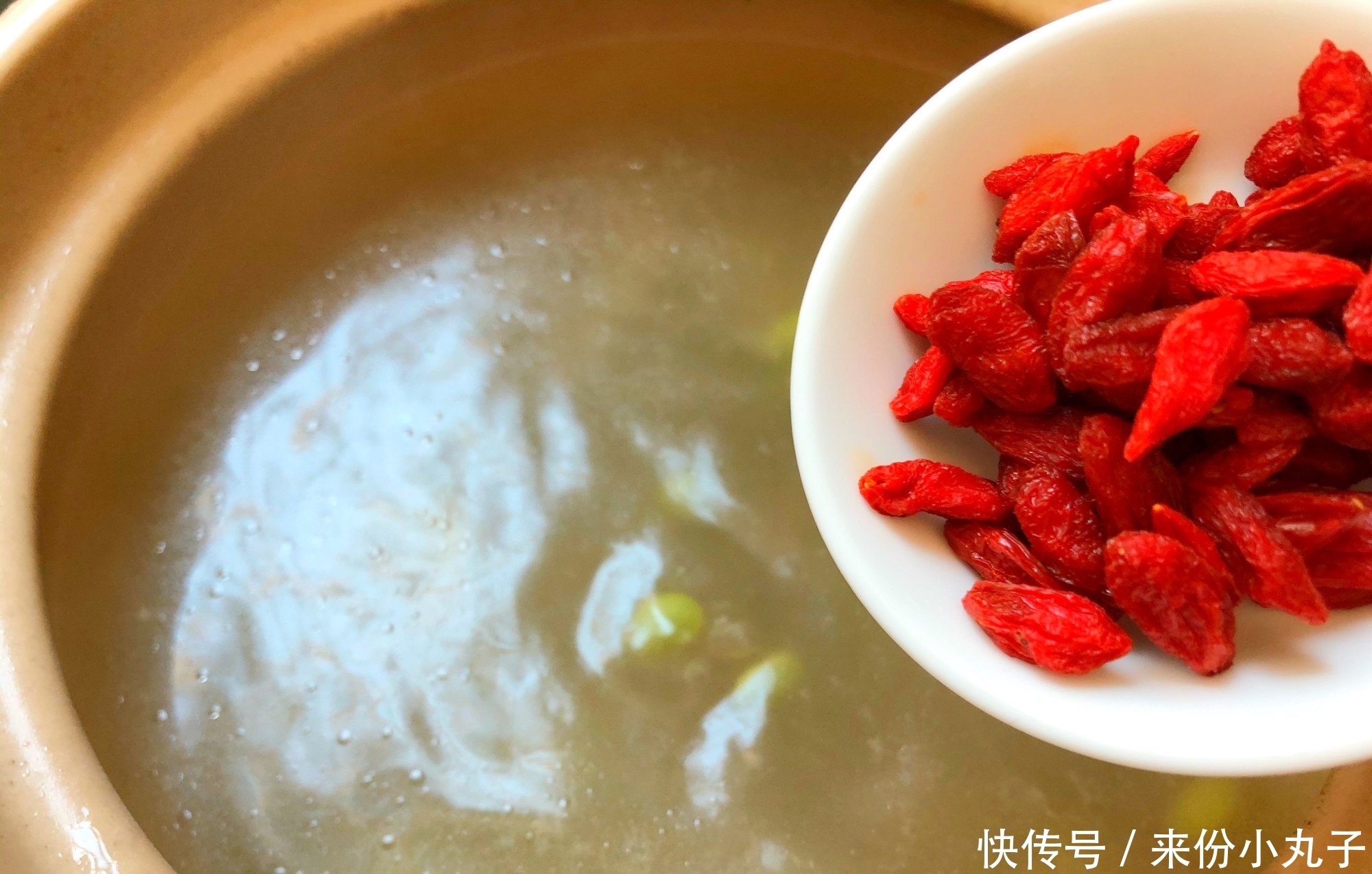 美味|老公最爱这道汤,清淡美味又好喝,千万别错过!