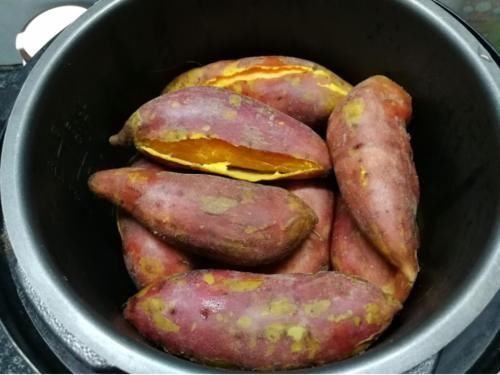 红薯|蒸红薯时,切记不要直接上锅蒸,老菜农教你一招,个个香甜更软糯