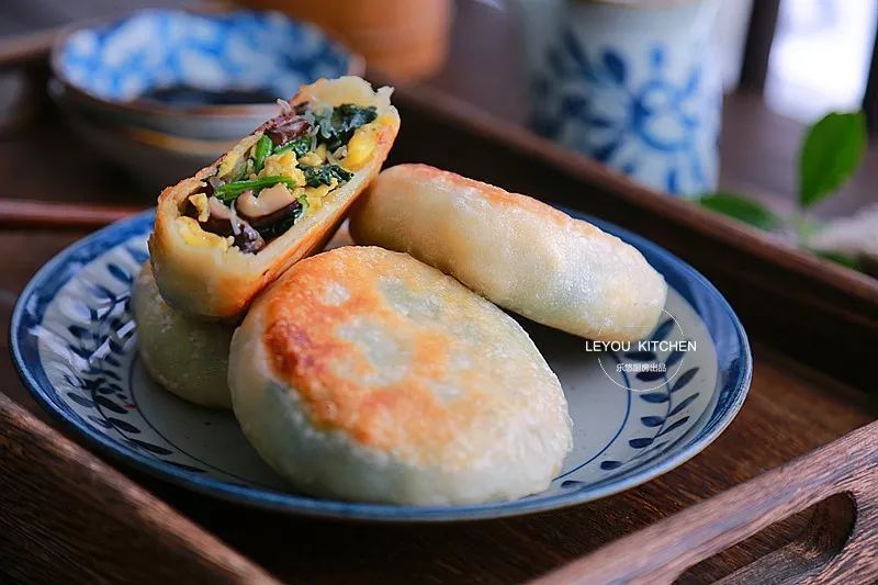 静置|在家做馅饼,和面很重要,照着做馅饼皮薄馅大,放凉了也软软的