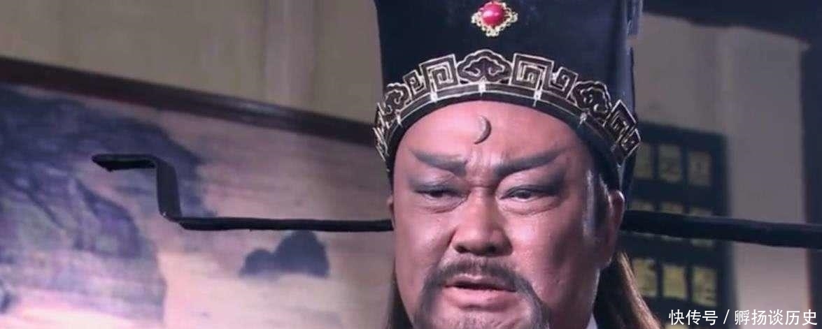 包拯|太监刁难包公,抓只老鼠让他审问,包公一本正经宣判:对它施阉刑