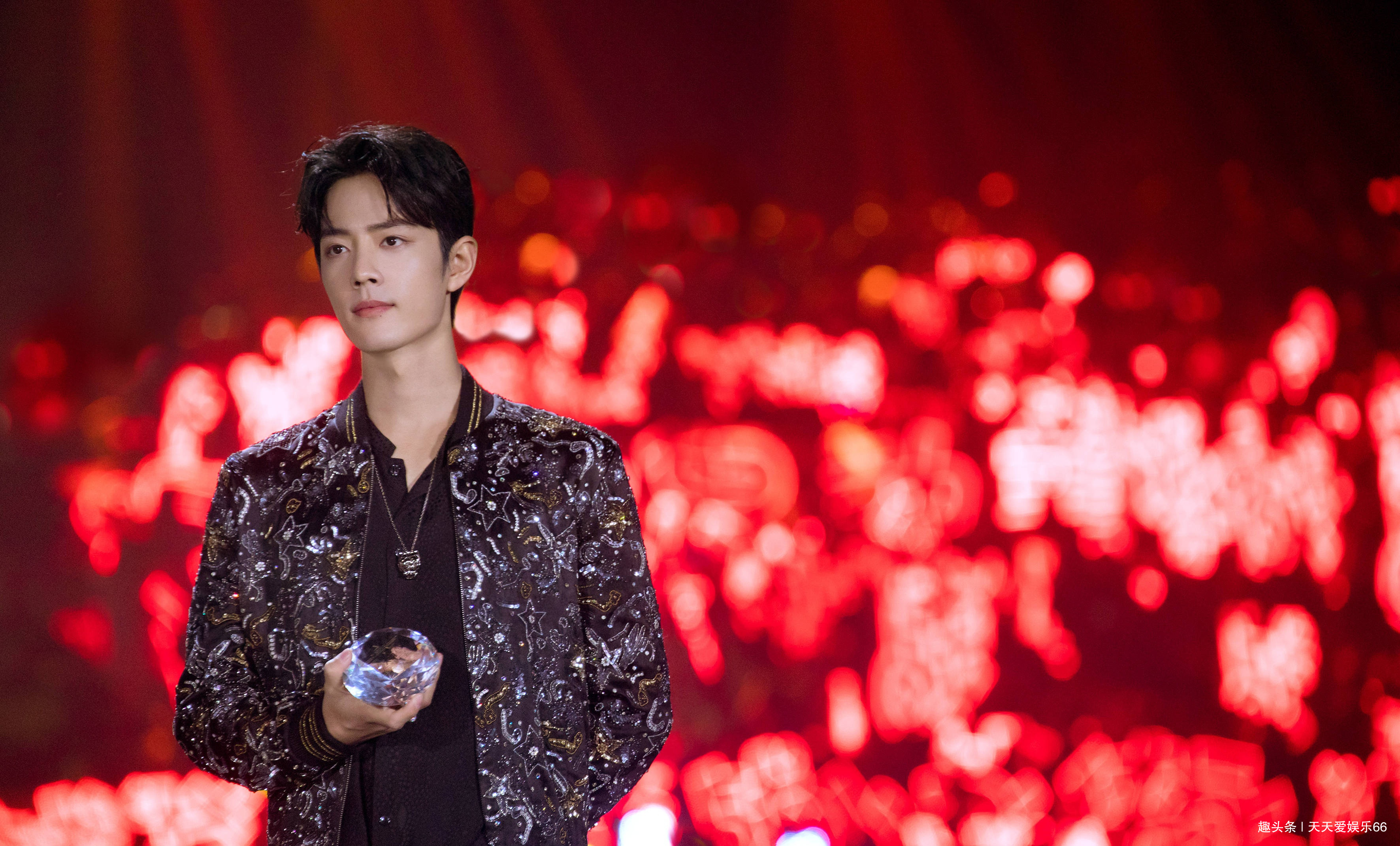  保护|谁在“逼”肖战要雇至少10个人来保护自己他到底在防谁