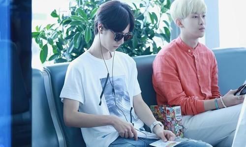 天天向上|从UNIQ队长到《追逐梦想》,周艺轩如何慢慢活在王一博光芒之下