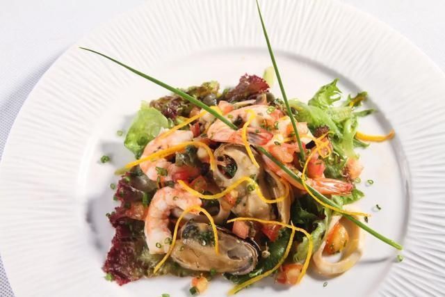 精致|5款简单又精致的轻食沙拉,10分钟就可以搞定一顿减脂餐