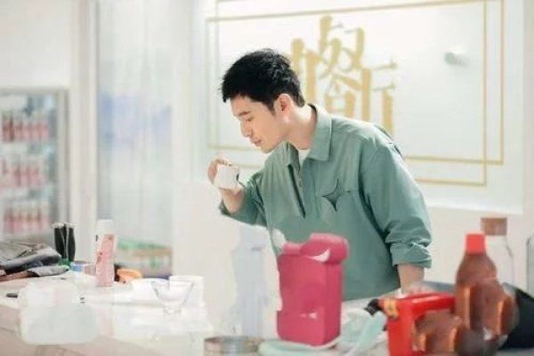  回来|网友去《中餐厅》吃饭，怕没镜头不敢说实话，回来说菜贵又少