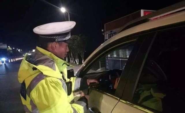  发动机|酒后叫代驾被扣12分，车主怒问交警：方向盘都没摸，凭啥罚我？