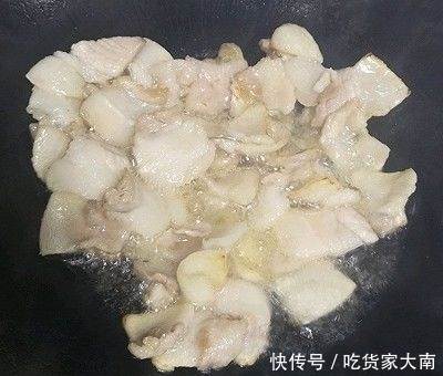 肉片和香肠|荸荠大蒜炒香肠肉片