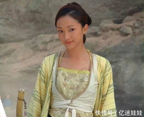  郭伯|黄蓉跟杨过的关系，只是伯母这么简单？这里告诉你不一样的答案