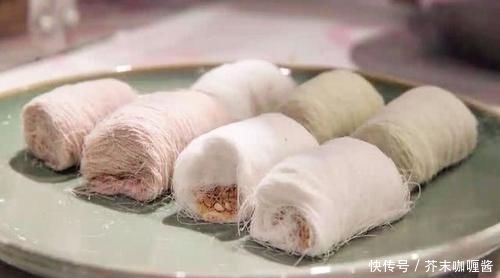 美食|大妈校门口卖“它”,成本8角,售价15元,2小时卖光3大桶!