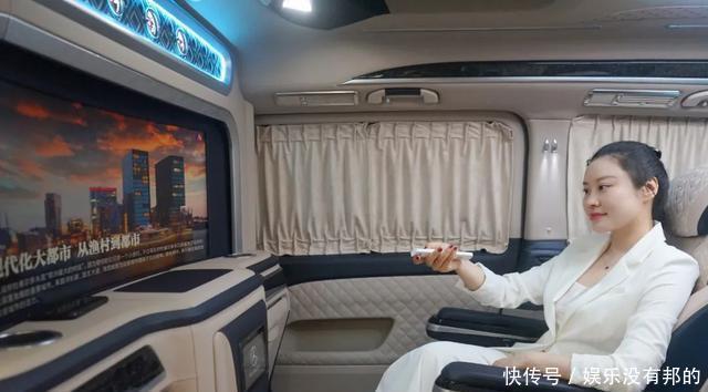 威霆|同样的外观内饰,价差高达30万,你会选奔驰威霆还是V级?