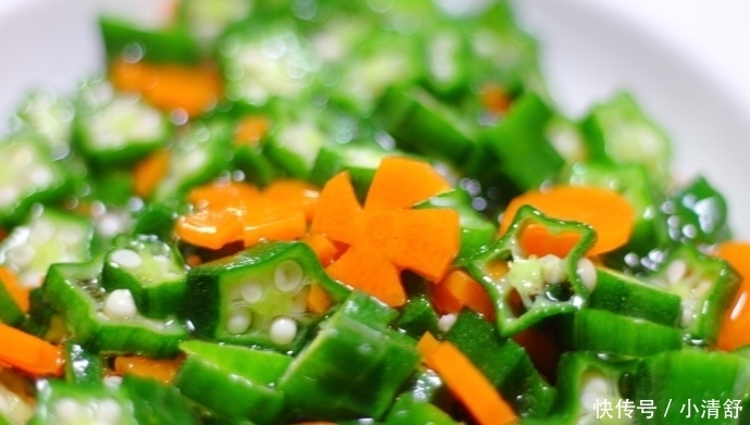 秋葵|秋葵第一次这么做,又简单又营养,不吃秋葵的孩子都夸太好吃