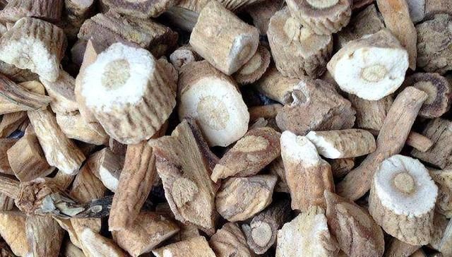 野草|农村一种野草,10年前被炒到上百元一斤,如今1元一斤成笑柄