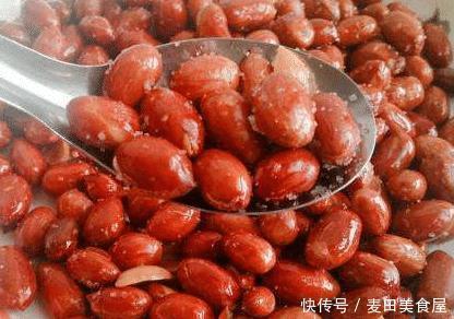香脆|油炸花生米时,不能再直接炸了,多加这一步,花生米香脆不返潮!