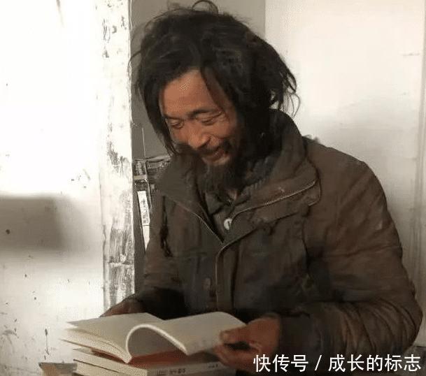 沈巍|沈巍网上直播书法,字迹力透纸背,书法堪比王羲之再世!