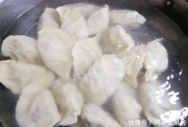  步骤|伏天吃饺子，我用豆角做饺子馅，又香又嫩，比韭菜茴香好吃多了