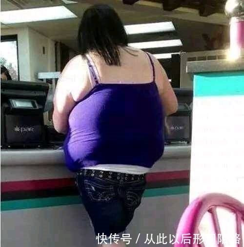 李大爷|搞笑图片幽默段子笑话:妹子,你的身材比例很不协调啊,哈哈哈