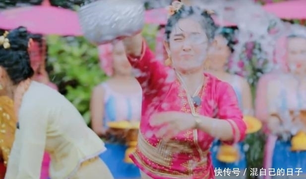 仙女|仙女变凡人只需"一盆水",妻子们参加泼水节,美不美一眼分辨