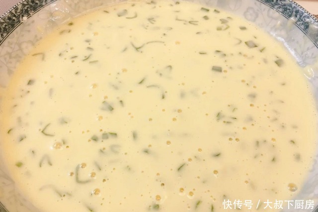  香气扑鼻|早餐吃什么？大叔教你肉丝煎饼，香气扑鼻，简单易学，家人喜欢！