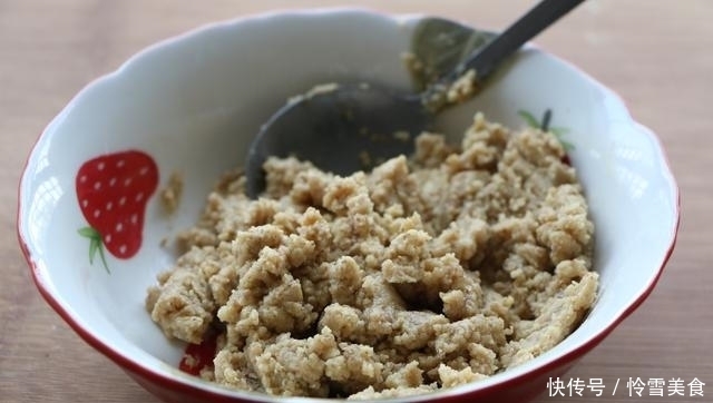 做法|南瓜加1碗核桃,新做法太香,补脑易消化,孩子隔三差五吵着要吃