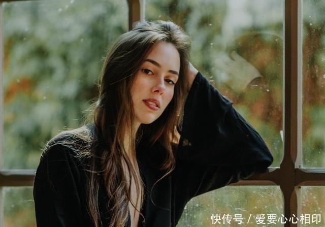 人生|人到中年,有远见的女人,会给自己留三张底牌