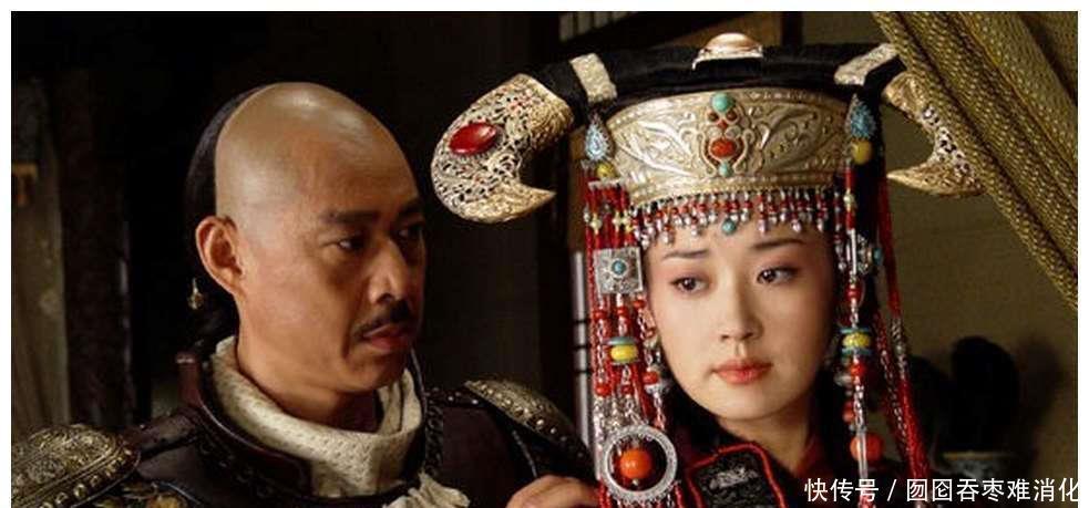 龙袍|三位历史女强人一个武则天一个慈禧,而她下葬时竟身穿龙袍!