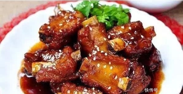 排骨|家里来客人不用去饭店,炒几道的家常菜,香飘四溢,好吃到没朋友