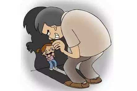 人士|“男同学踹伤逃跑猥亵男被刑拘”：看3名法律人士如何评价？