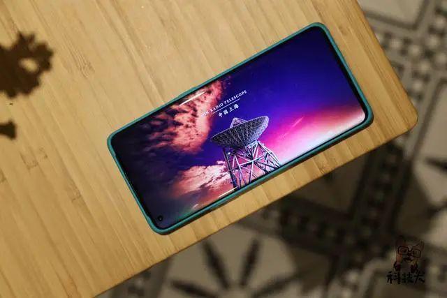  保值|上半年旗舰手机保值率盘点：华为荣耀一加小米居前四 OV三星垫底