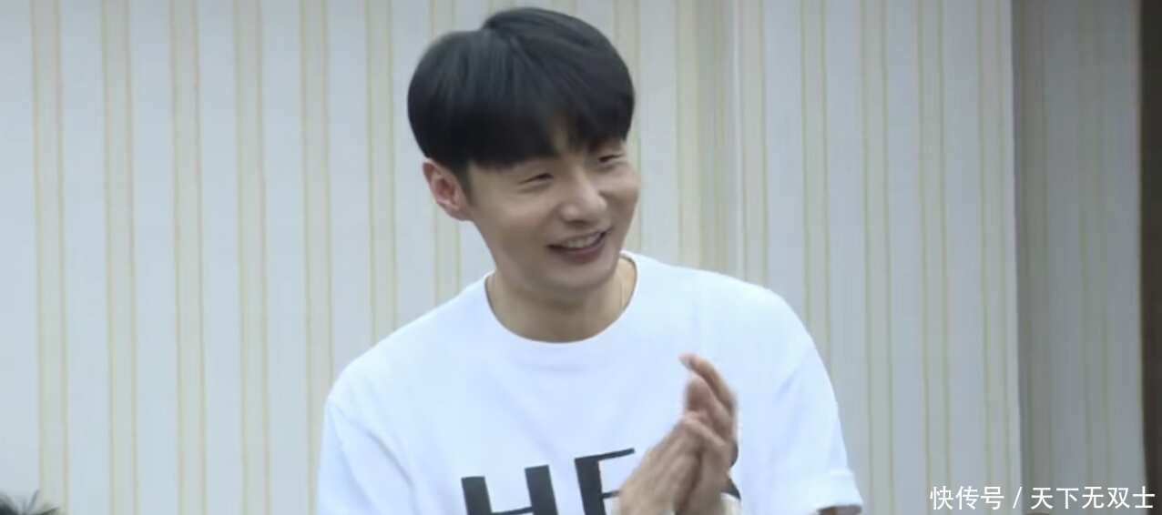  谢霆锋|谢霆锋过生日，李健送好礼，《中国好声音》节目组太暖心了