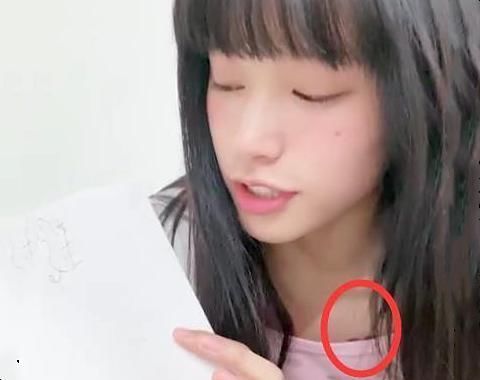 纹身|青你选手为挡纹身出奇招,乃万用修容笔,林凡用胶布,段小薇很机智