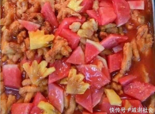 大妈们|学生被食堂逼出的无奈,吃过“冰镇麻辣烫”吗全吃过的真心疼你