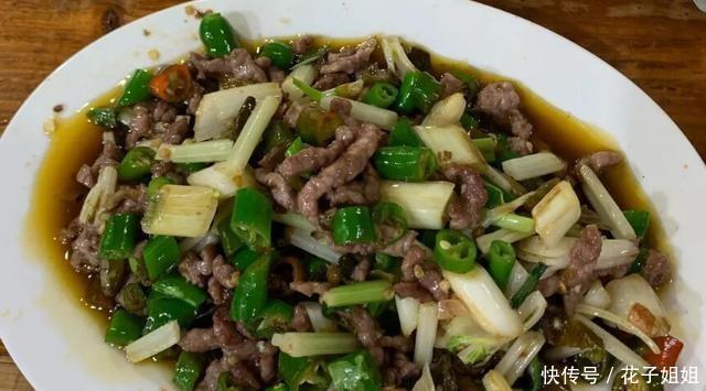 餐厅|这家小店卖辣牛肉已经30多年了,每天靠导航却很难找到