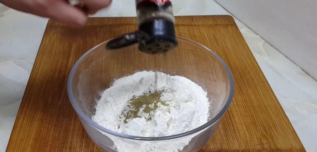 懒人|鸡蛋饼这样做太香了,教你懒人做法,鼓泡零失败,吃过就念念不忘!