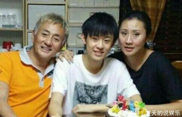 羡慕|她是九十年代著名女星,与“最帅花无缺”结婚,相爱至今让人羡慕