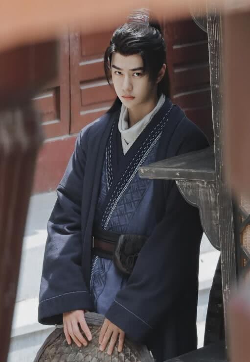  代言都|王一博弯道超车商务代言全靠抢看看官宣时间，真的不屑一顾