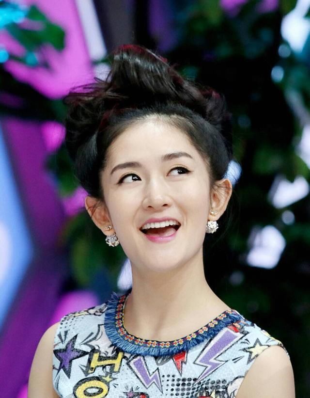 芒果台|“出场费最贵”的十位主持人,撒贝宁倒数第二,第一名真是厉害