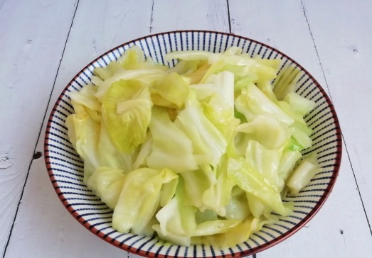  吃完饭|婆婆来看孙子，我做了4道菜招待，刚吃完饭，婆婆就打了600元给我