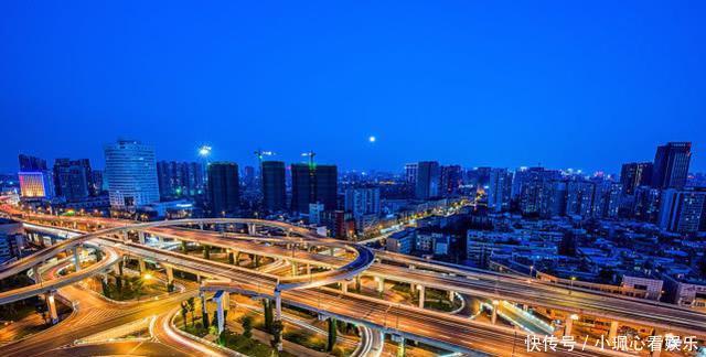 面积没本溪大,人口没丹东多,却能紧追鞍山