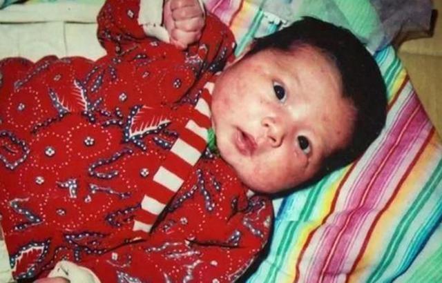 好心|患病弃婴被好心老头收养，为其治病花光积蓄，后来如何？