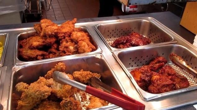 自助餐厅|肯德基开了第一家自助餐厅,每位126元,终于能狂吃炸鸡汉堡了