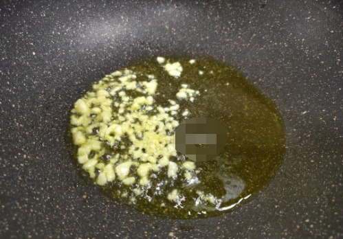 就要|这菜要多吃,咸香下饭,给肉都不换,我家隔三差五就要吃