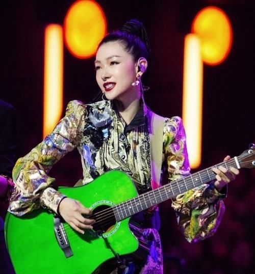  乘风破浪|万茜心目中的成团名单，想象很美好，给姐姐们的创意“跪了”