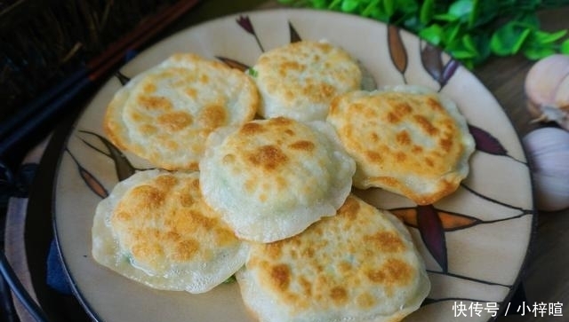 韭菜|这个馅饼百吃不厌, 皮不发硬, 馅不流汤, 方法简单没得说!