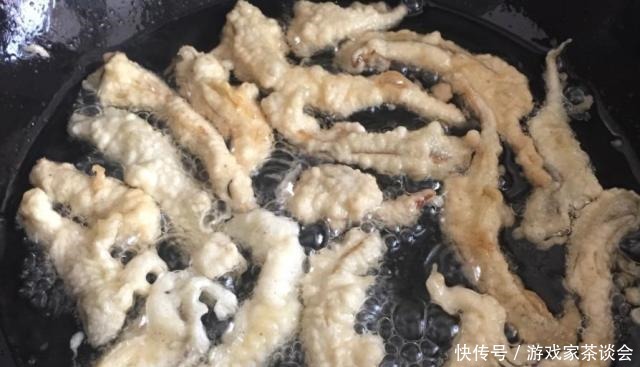 外酥|跟着我做油炸蘑菇,比炸酥肉还好吃,外酥里软,放一天还酥脆