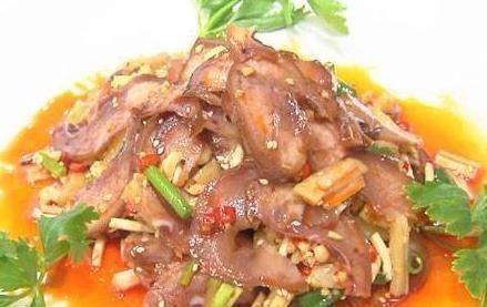 土豆条|酱爆鱿鱼须，干煸大虾土豆条，花椒拱嘴，红烧带鱼的做法